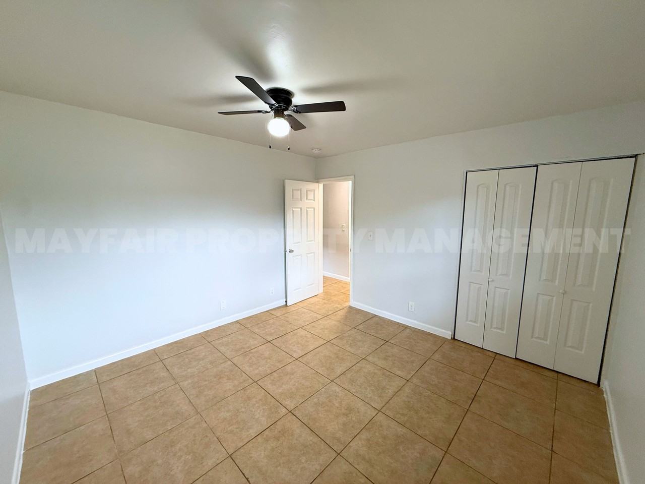 380 Kingsbridge St #1 - Photo 7 of 23