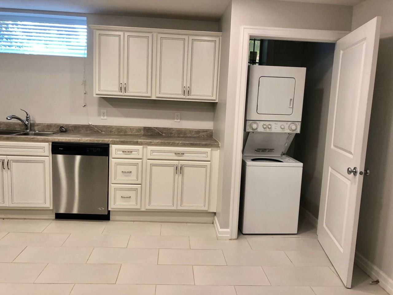 528 S. 29th Street - Photo 3 of 15