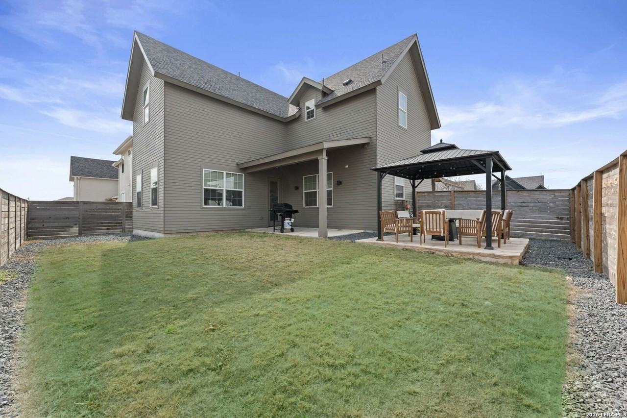 415 Alexander Ave - Photo 3 of 44