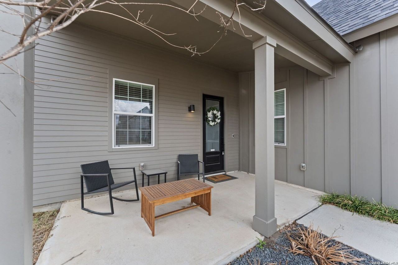 415 Alexander Ave - Photo 6 of 44