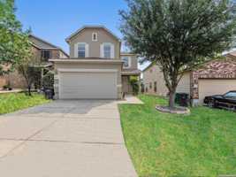 featured image of 7435 Primrose Post