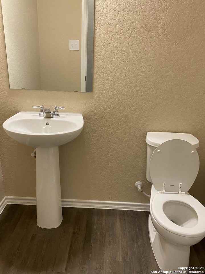 7331 Barlow Grv - Photo 6 of 13