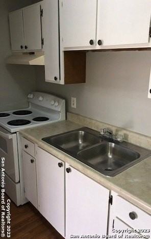 515 Humble Ave #106 - Photo 3 of 9