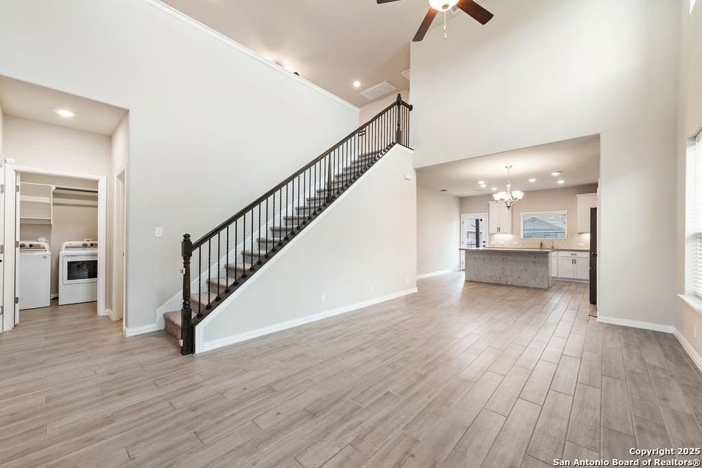 2058 Egret Ave - Photo 5 of 31