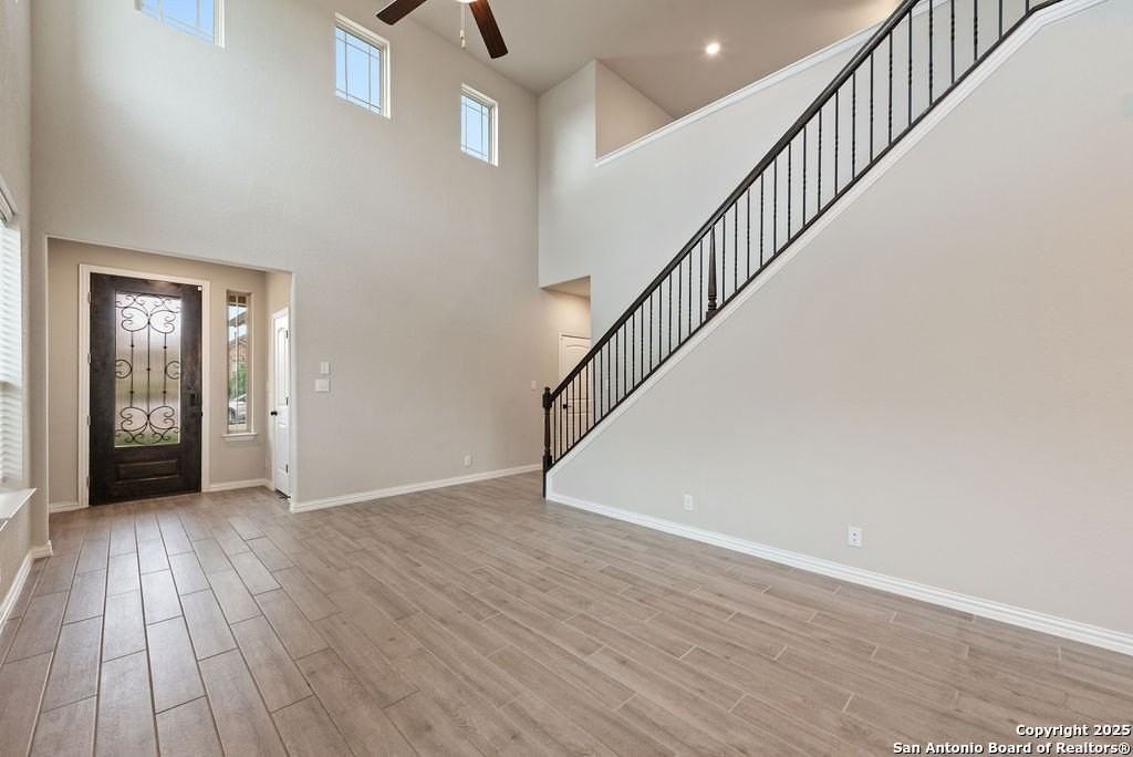 2058 Egret Ave - Photo 6 of 31