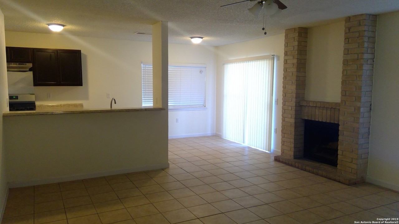 9483 Bowen Dr - Photo 2 of 12