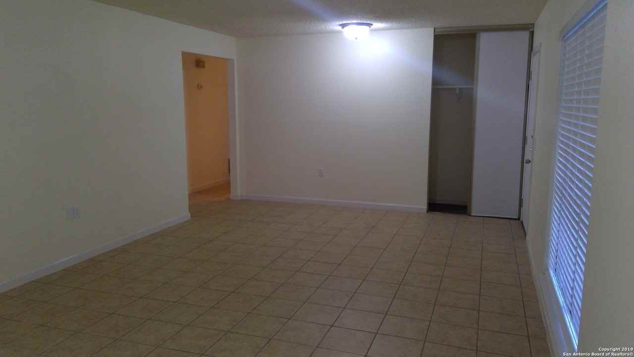 9483 Bowen Dr - Photo 7 of 12