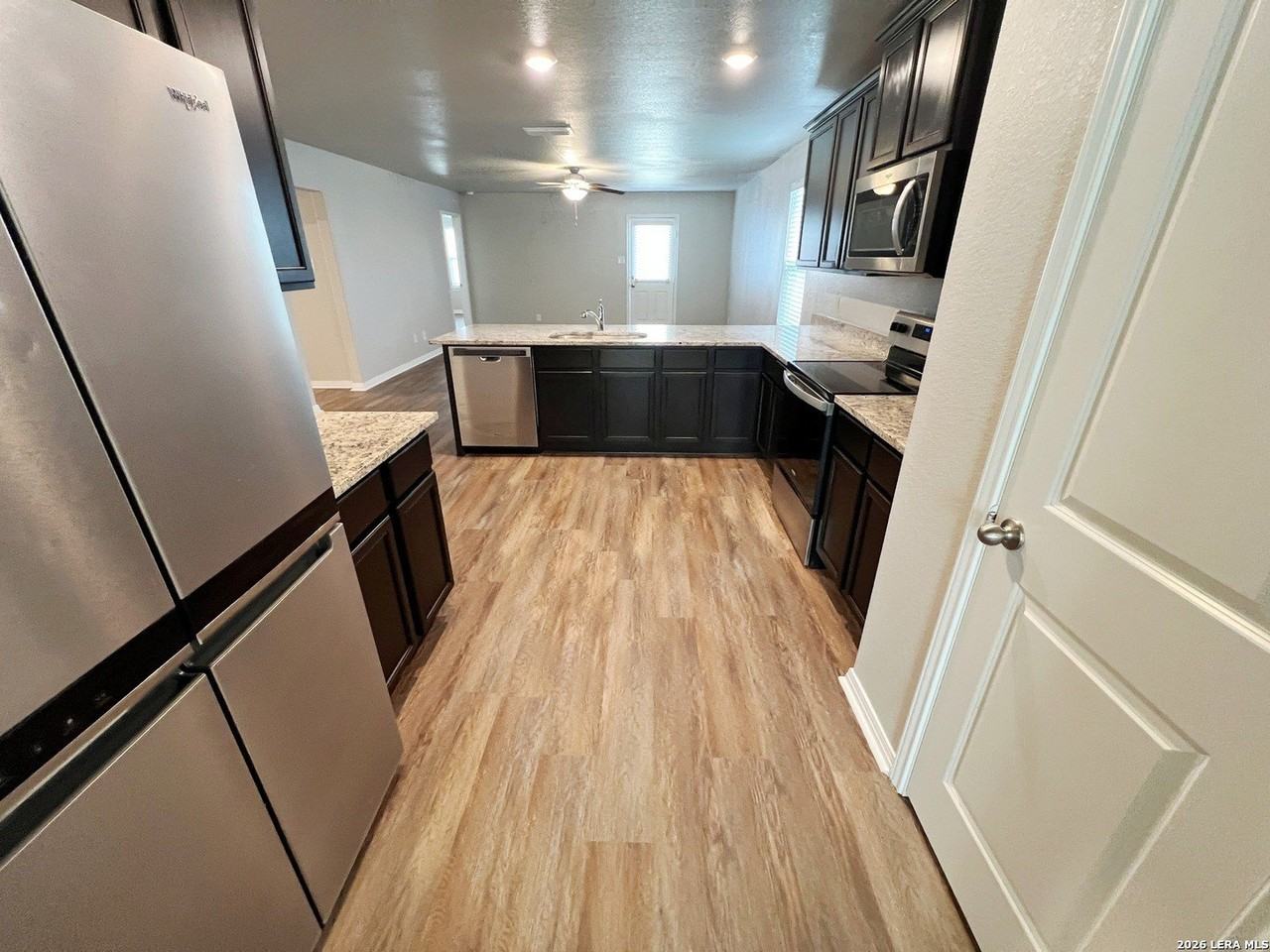 2939 Gastonian Ml - Photo 5 of 33