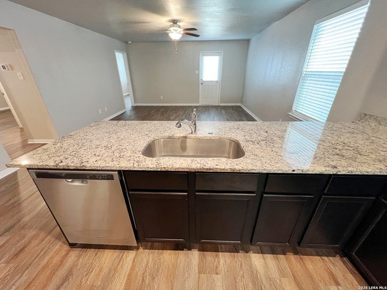 2939 Gastonian Ml - Photo 7 of 33