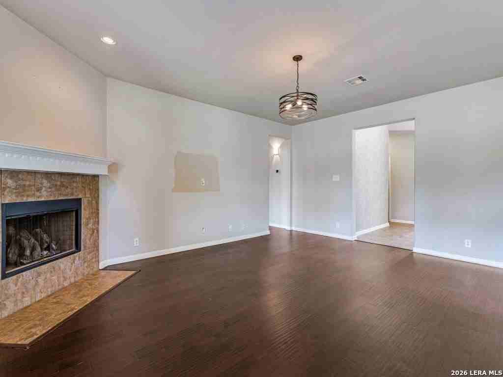 25427 Bunker Dr - Photo 7 of 50