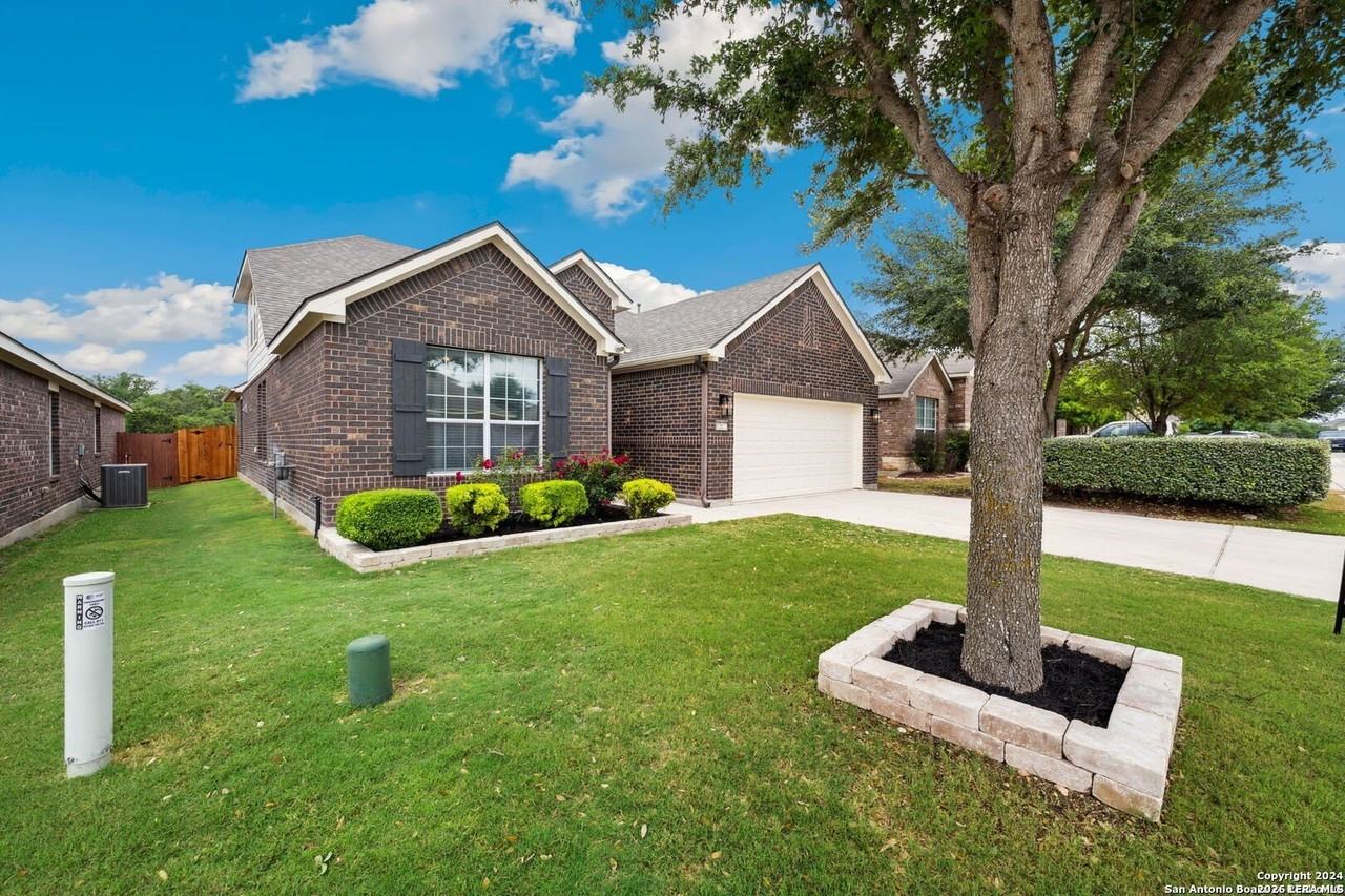 12633 Gruene Pass - Photo 2 of 43