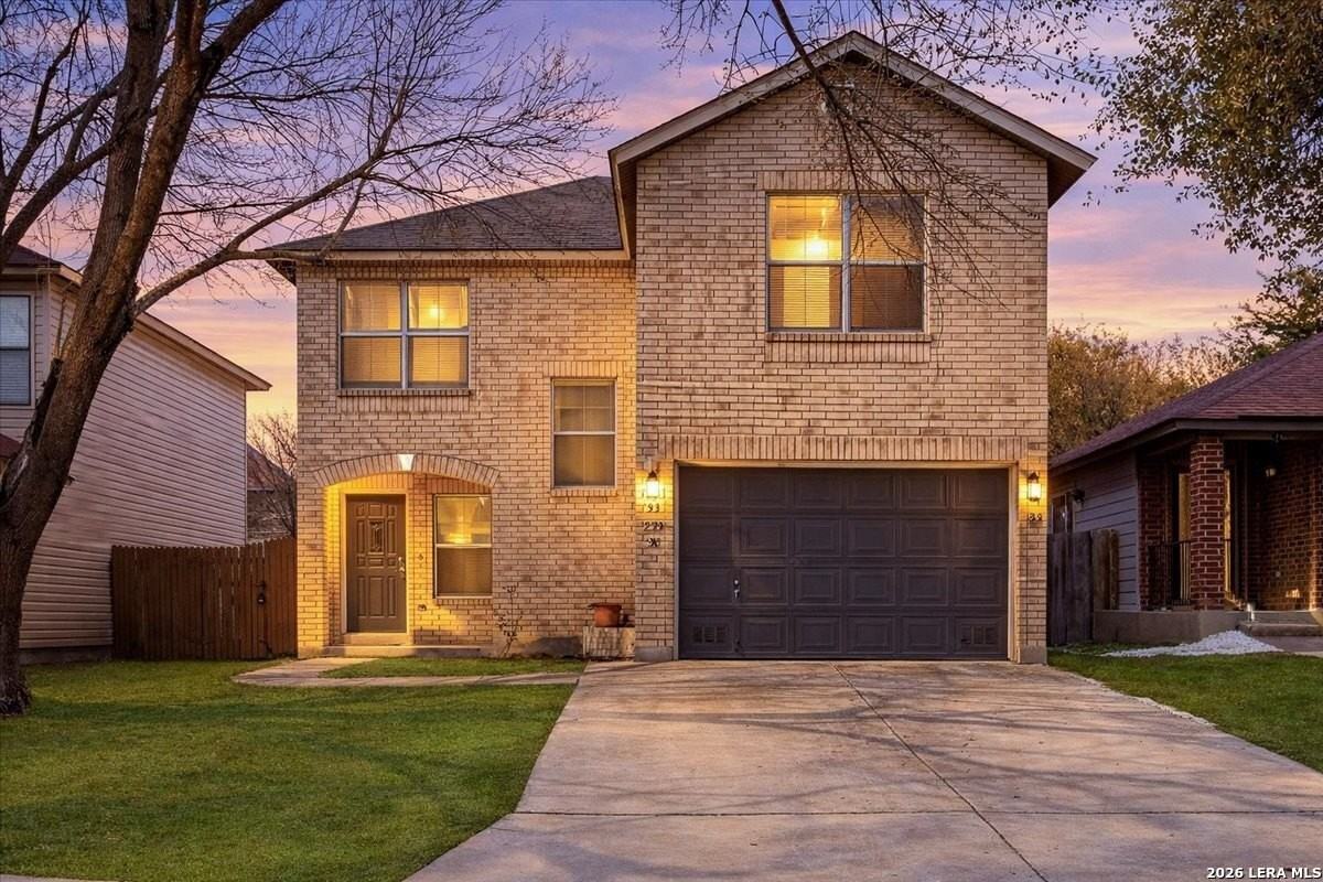 7931 Cortland Oak - Photo 2 of 38