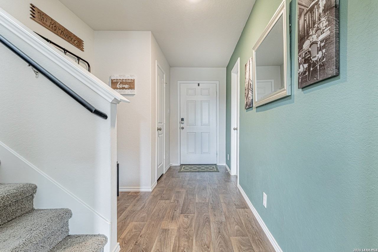 1014 Pacific Monarch - Photo 6 of 44