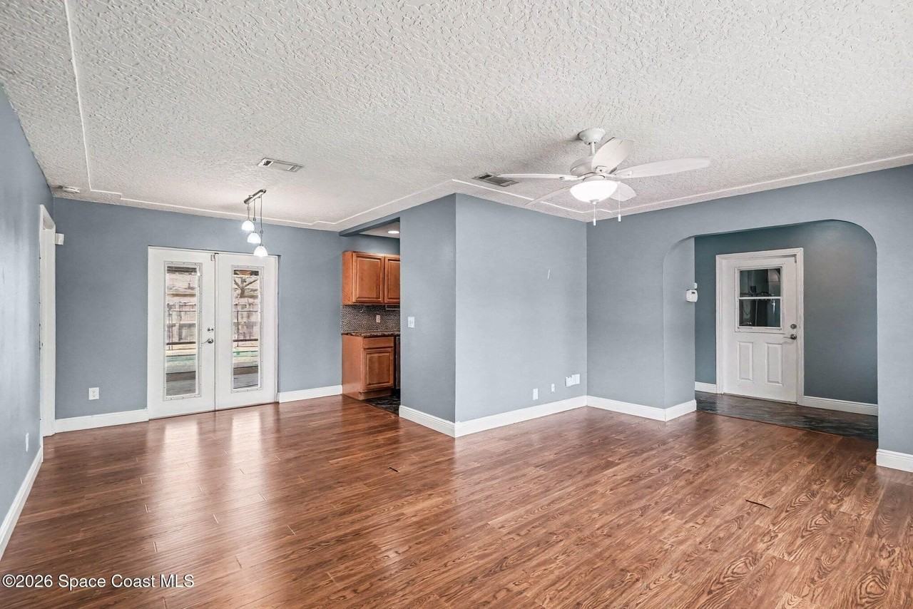 512 Dijon Dr - Photo 4 of 24