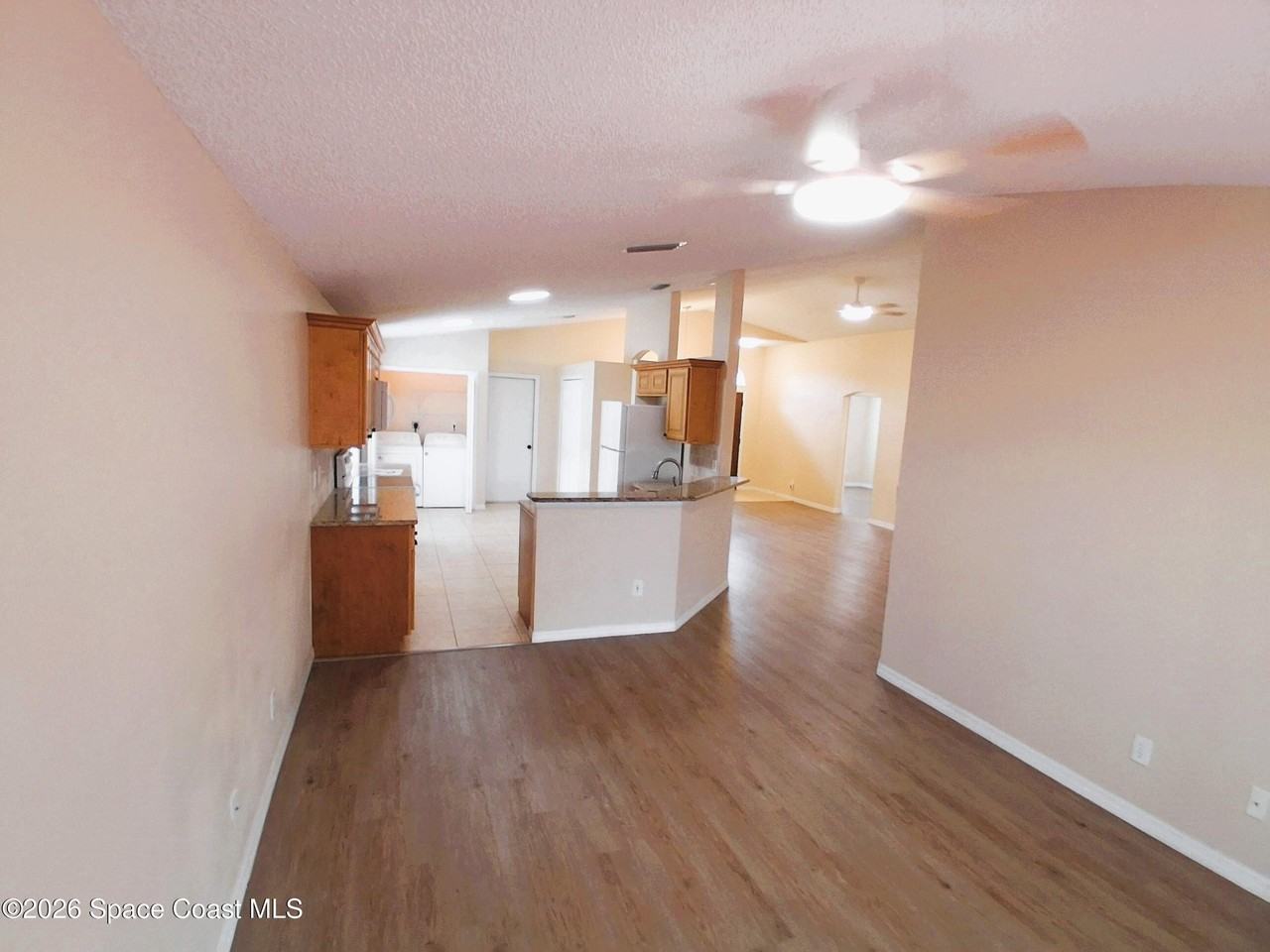 660 Wickham Lakes Dr - Photo 6 of 29
