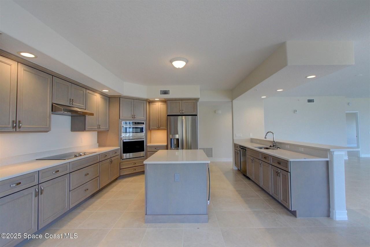 1465 S Harbor City Blvd #204 - Photo 2 of 27
