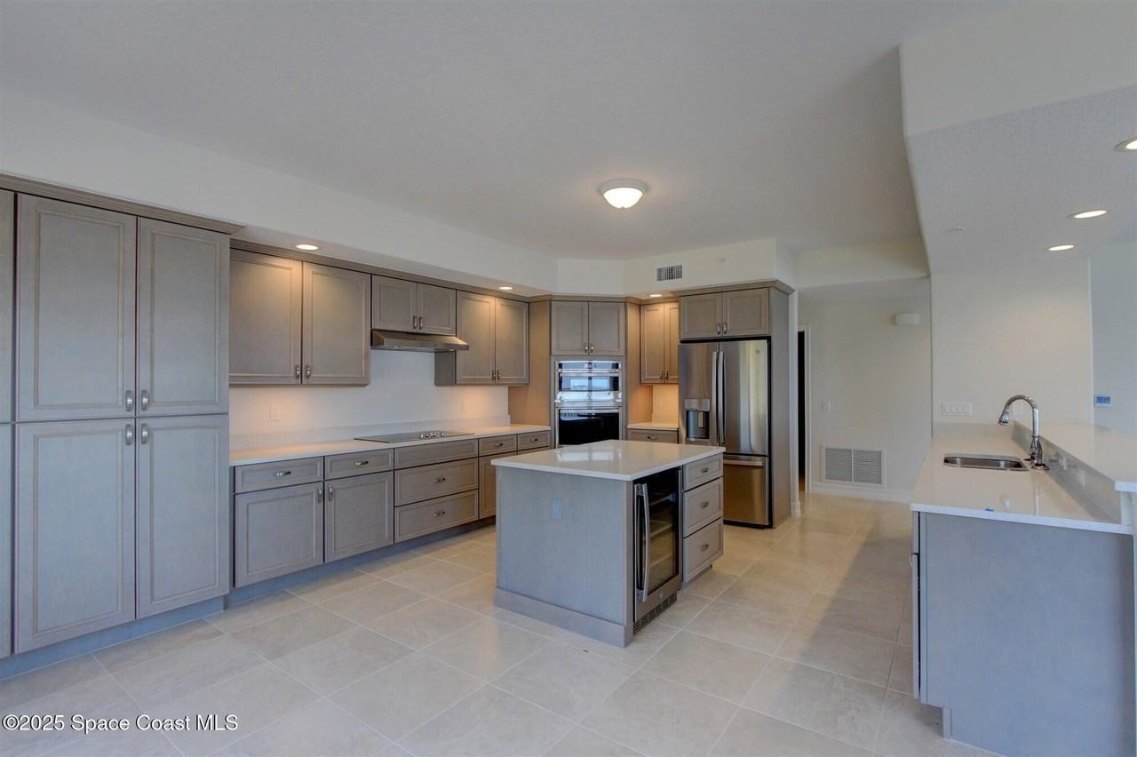 1465 S Harbor City Blvd #204 - Photo 3 of 27