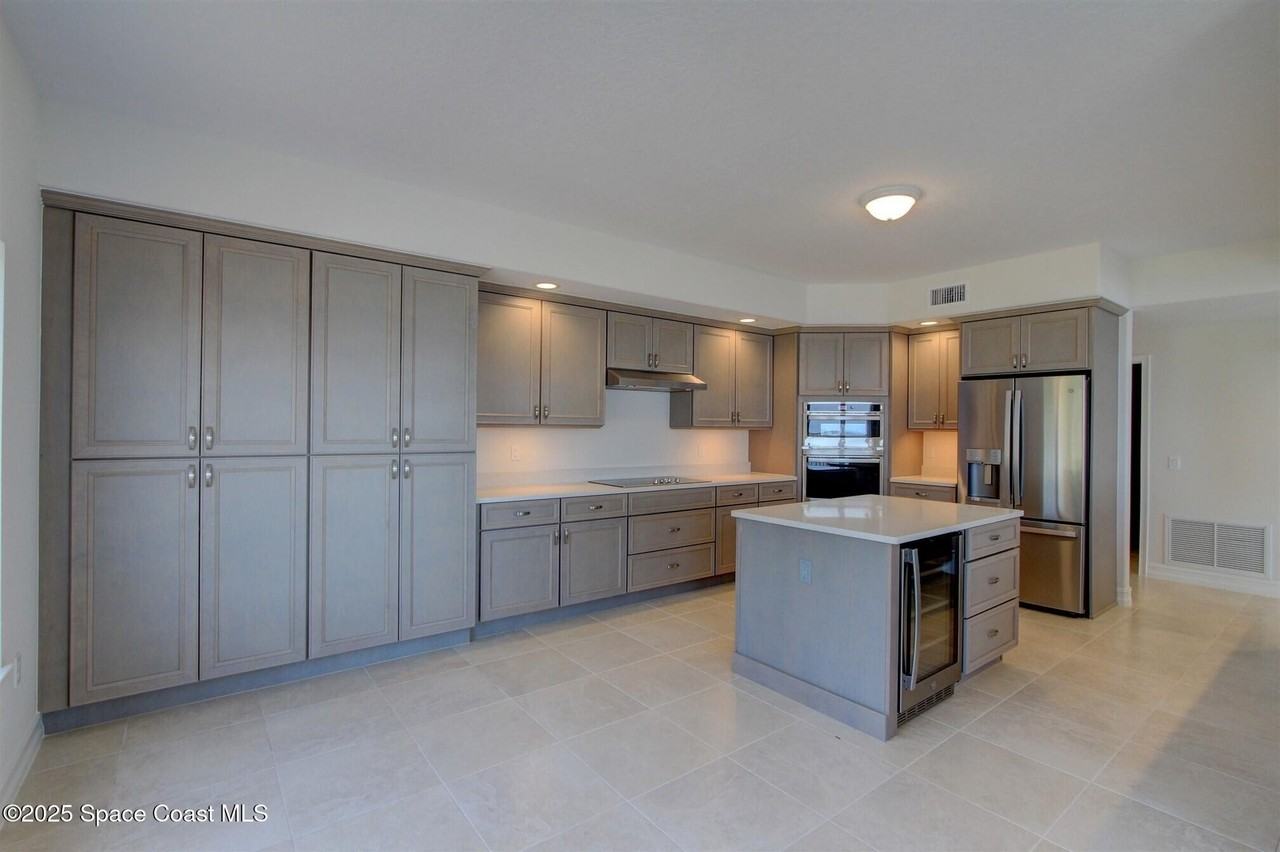 1465 S Harbor City Blvd #204 - Photo 6 of 27