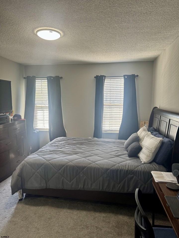 100 Colonial Ct - Photo 7 of 15