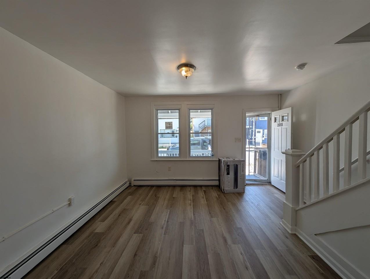 2015 Grant Ave - Photo 5 of 17