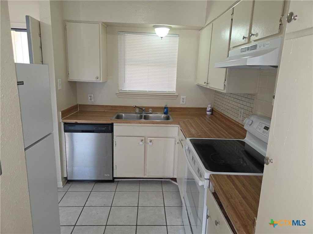 904 Ticonderoga Dr - Photo 4 of 10