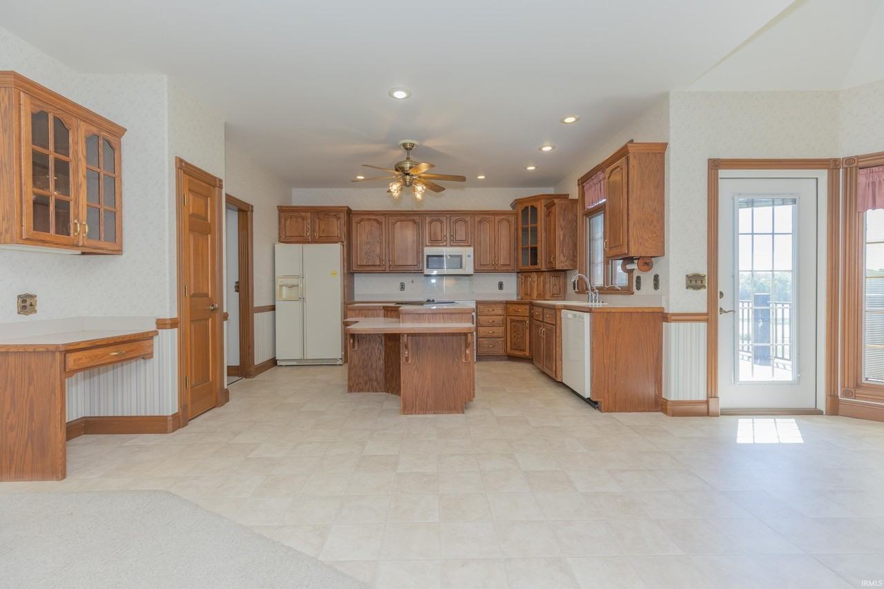 2155 Durlin Rd - Photo 5 of 31