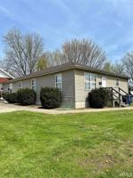 featured image of 102 N Seminary St