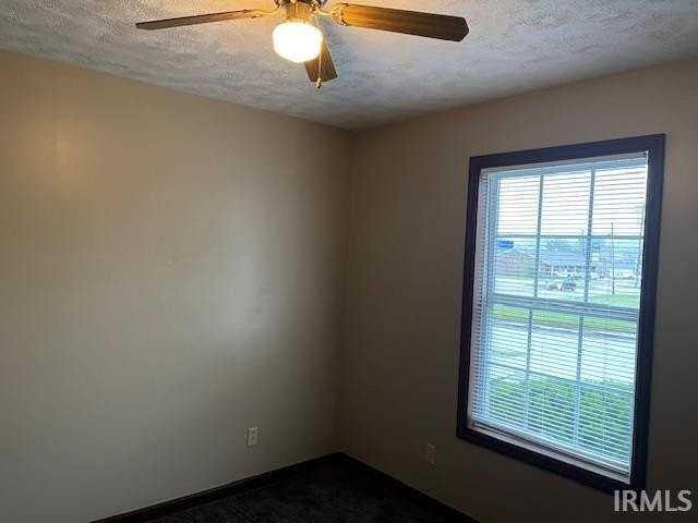 102 N Seminary St - Photo 4 of 9