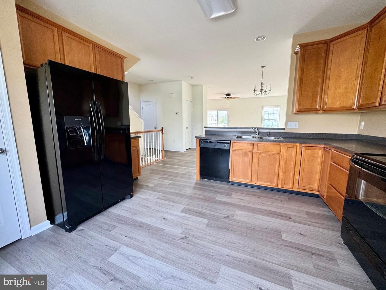 56 Nicholas Dr - Photo 6 of 23