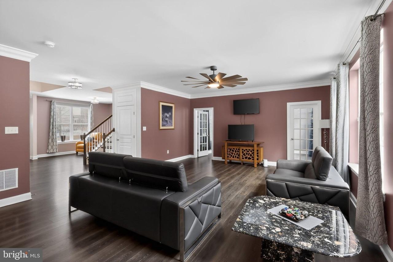 129 Meridian Blvd - Photo 7 of 42