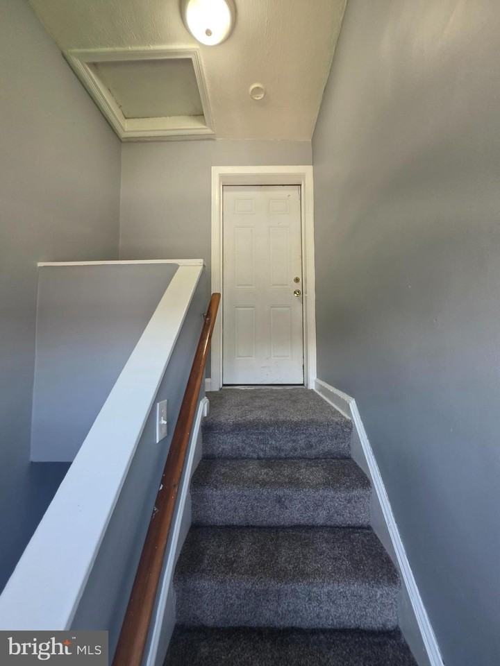 403 Greenhill Ave #2 - Photo 2 of 8