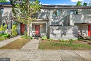 featured image of 1052 Cedar Ridge Ct