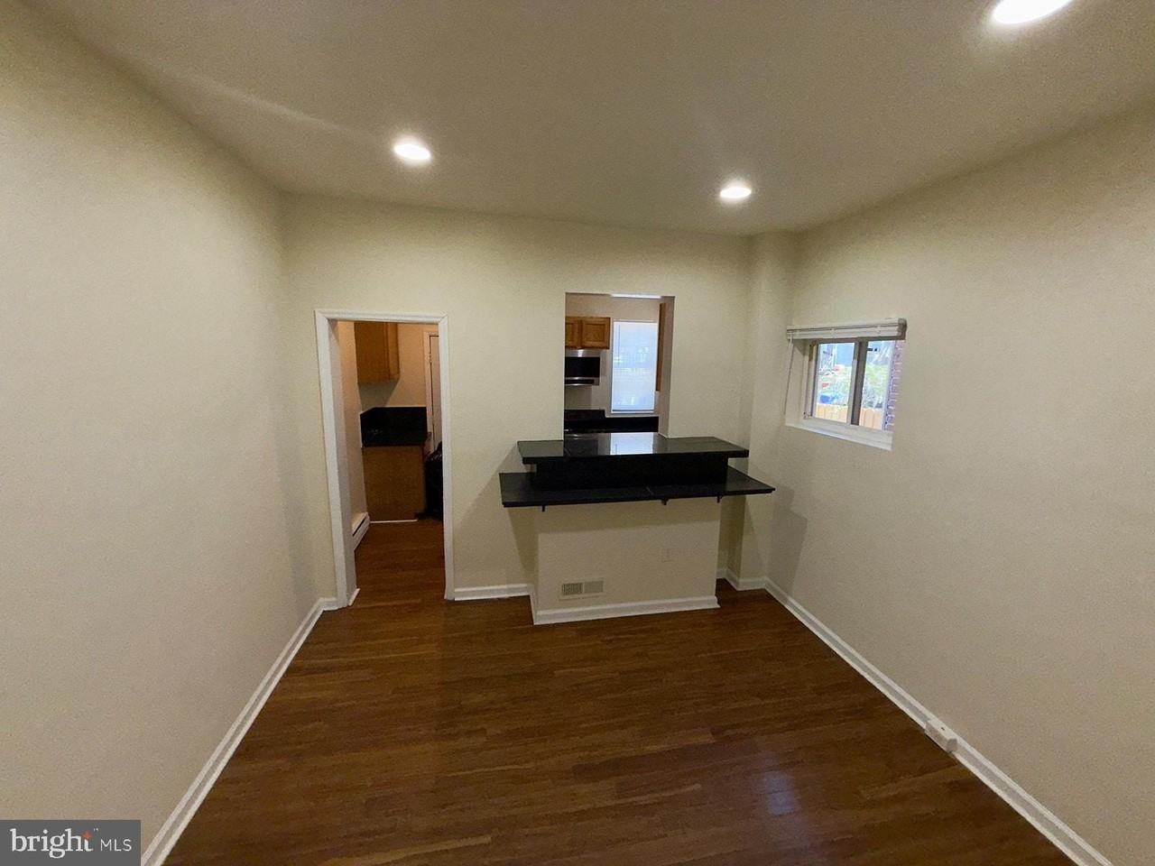 402 E 28th St - Photo 5 of 15