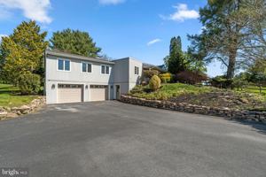 featured image of 1900 Woodstock Rd