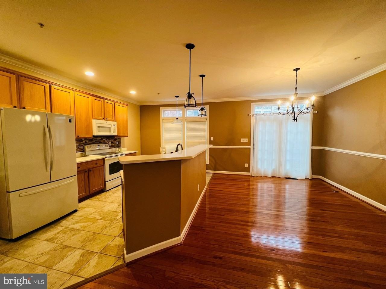 10631 Sandown Way - Photo 5 of 30