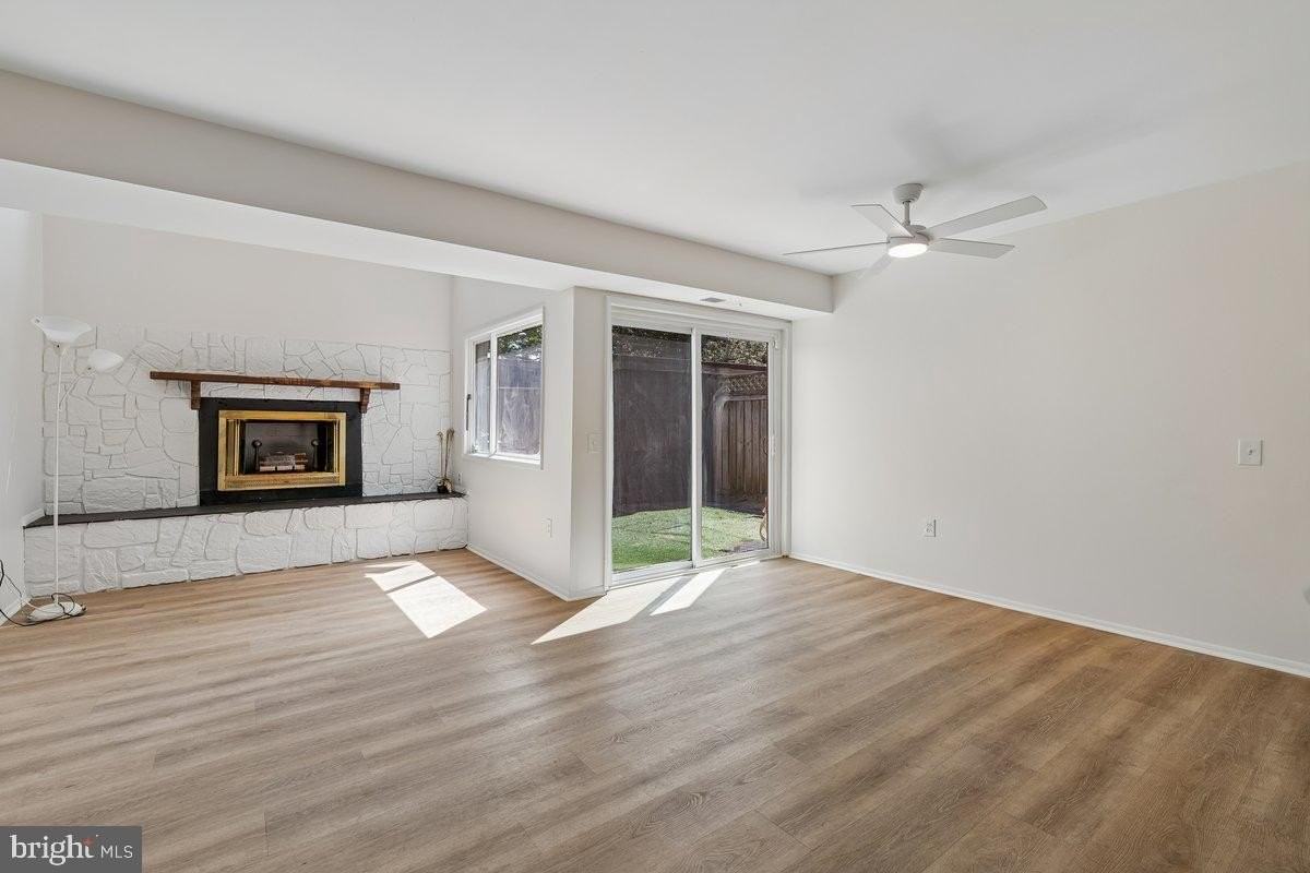 11273 Skilift Ct #A - Photo 5 of 15