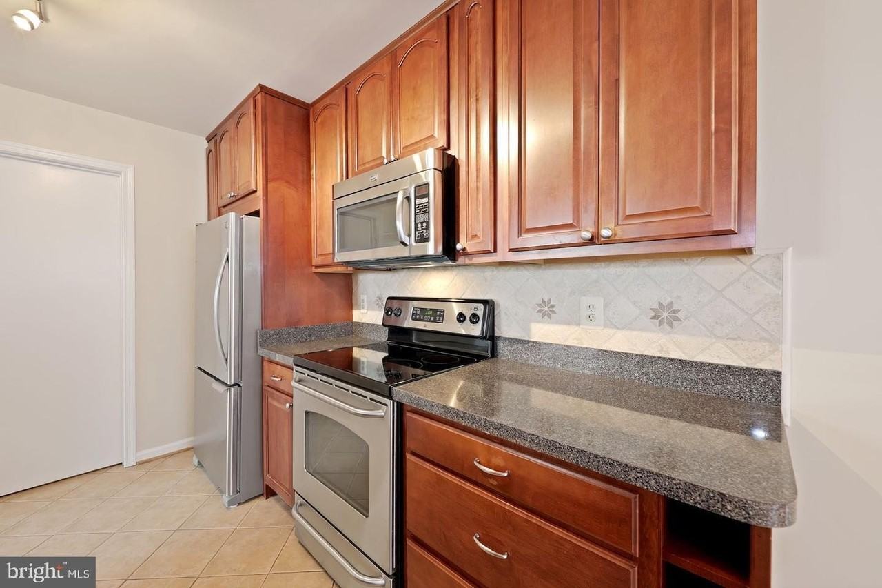 15435 Reprise Ter - Photo 4 of 25
