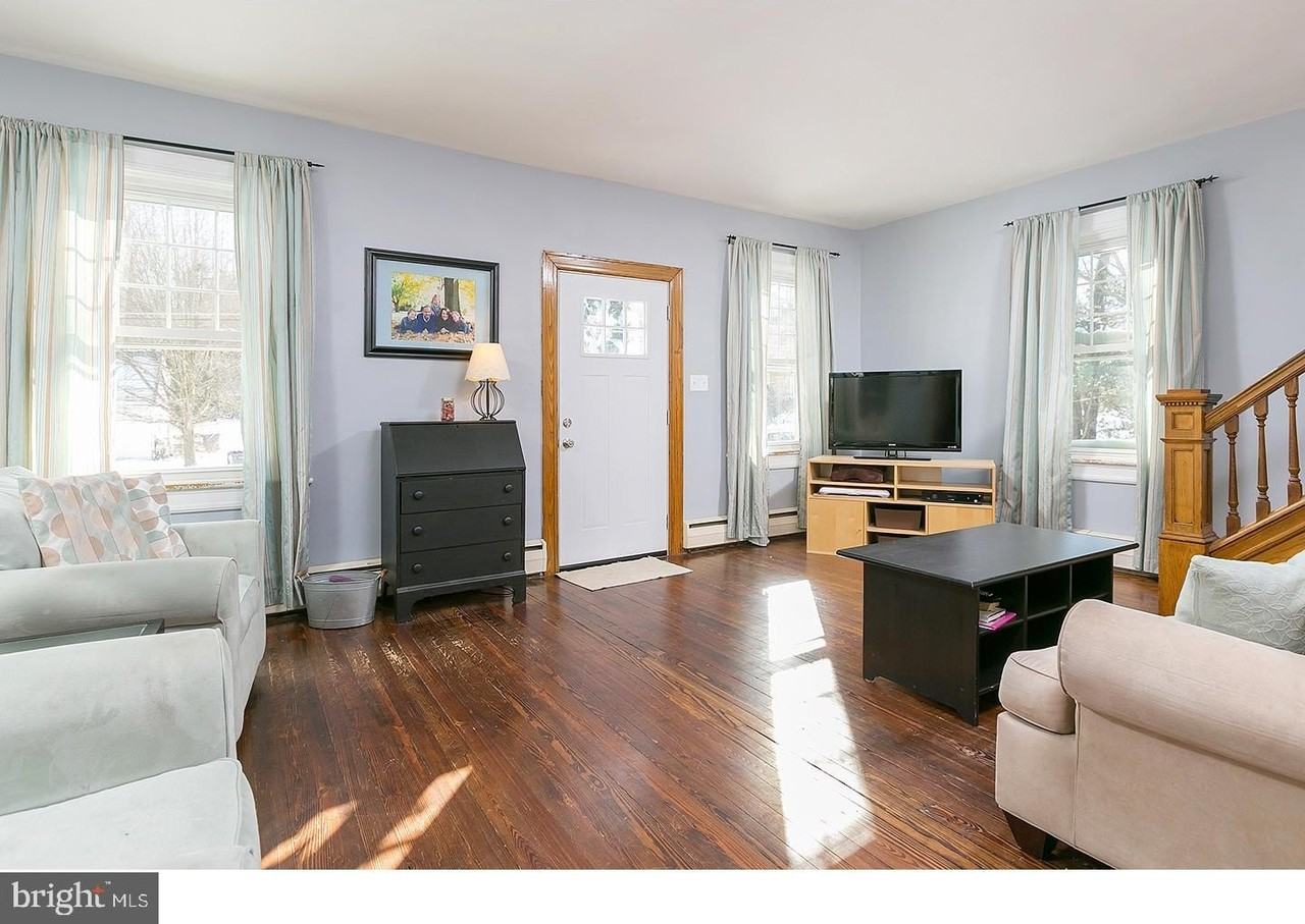428 Lakeview Ave - Photo 4 of 25