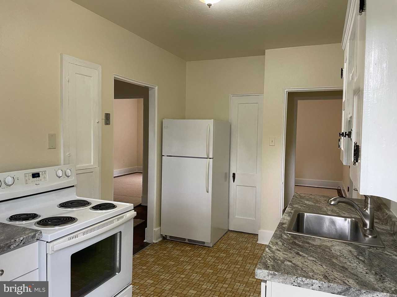 5 E Maplewood Ave #1 - Photo 4 of 15