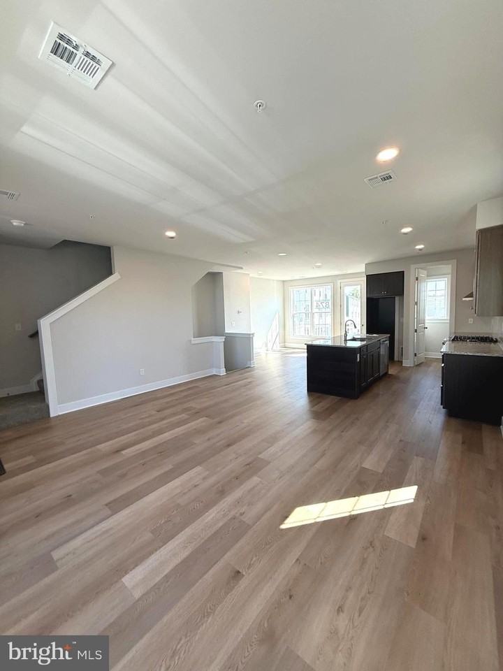 4129 Ridgeview Ave - Photo 3 of 23