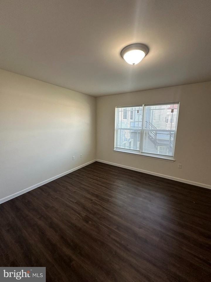 36 S Church St #C - Photo 5 of 13