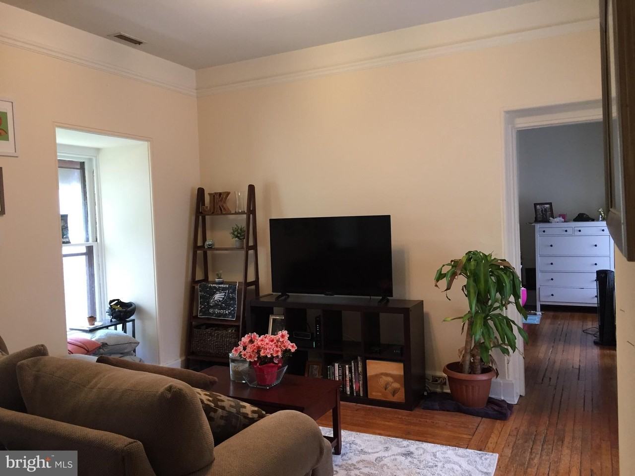 235 S 21st St #3R - Photo 3 of 10