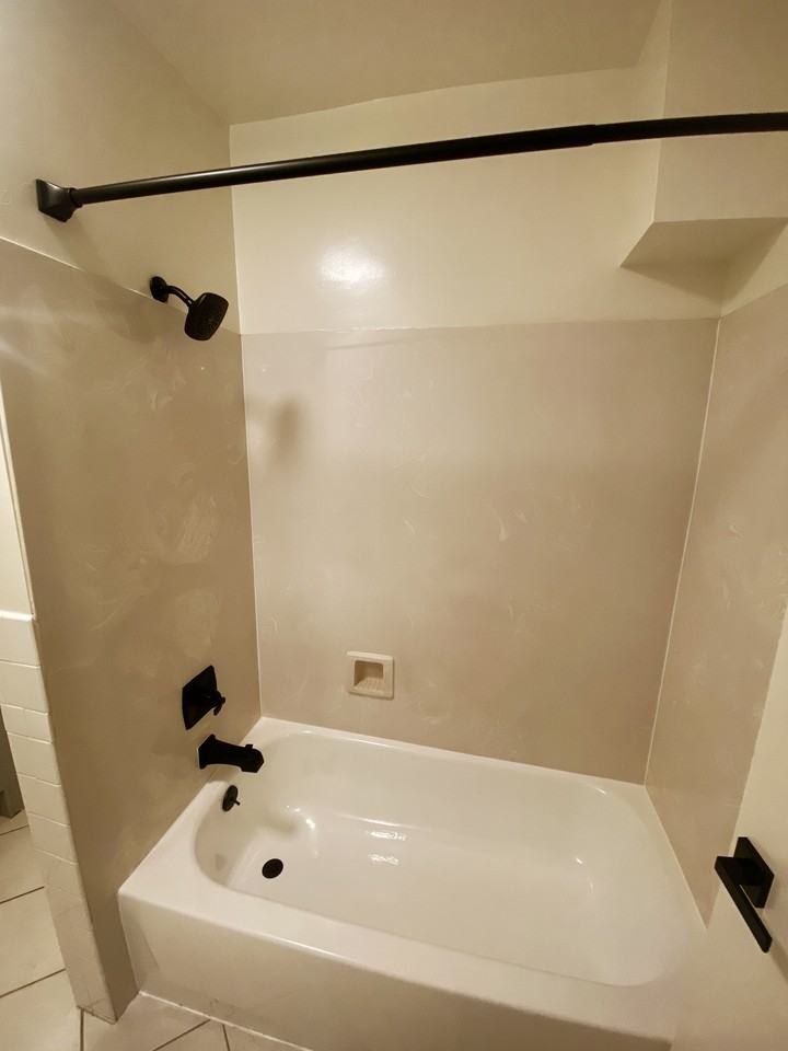 315 E 15th St #315 - Photo 3 of 11