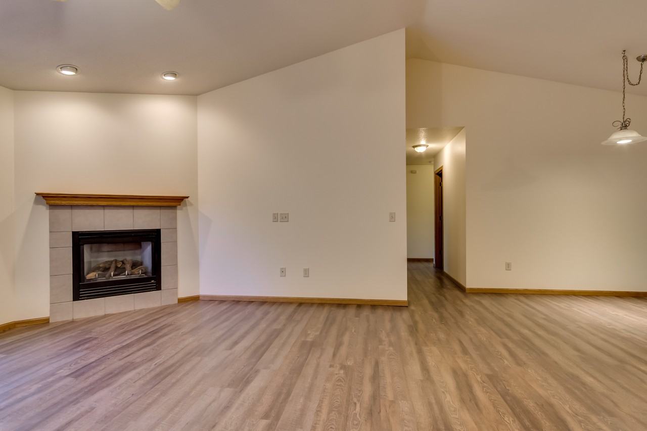 20950 57th Ave #20950 - Photo 3 of 14