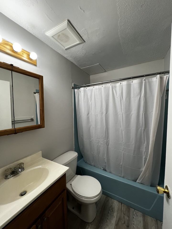 17 Cross St #10 - Photo 2 of 5
