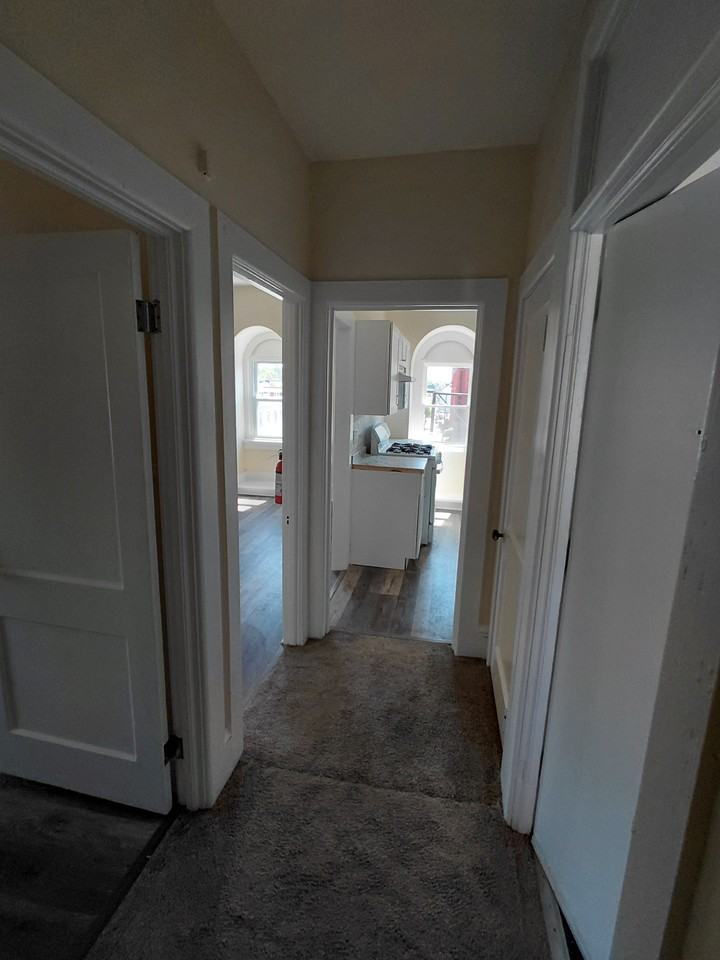 398 S Main St #5 - Photo 7 of 21