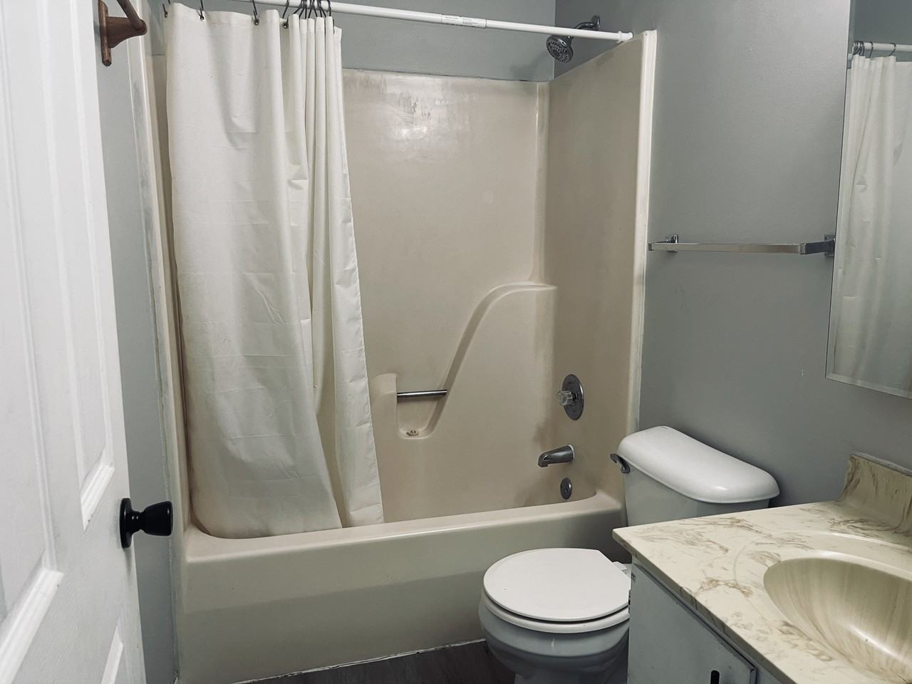 4103 Douglas Dr - Photo 3 of 7