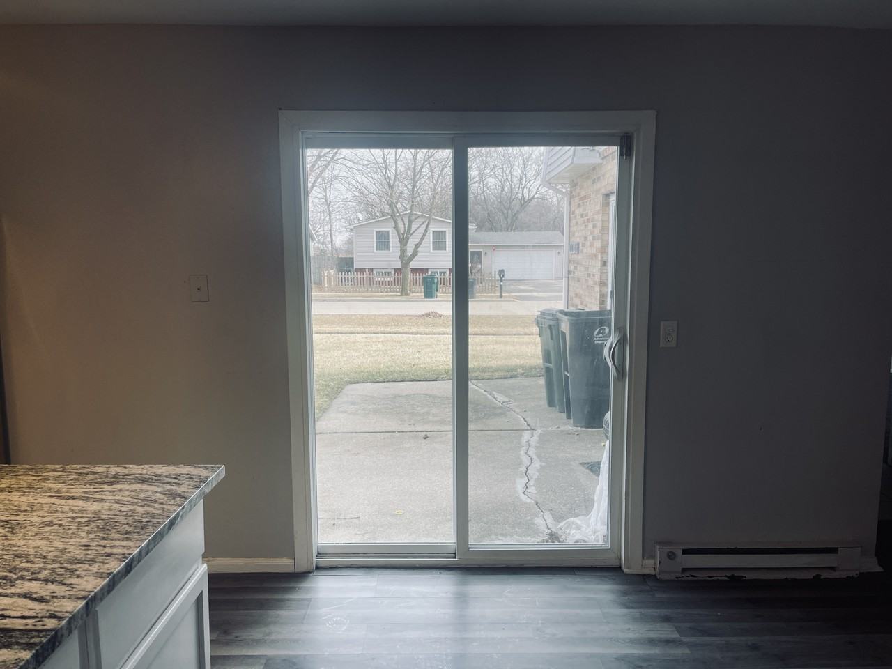 4103 Douglas Dr - Photo 4 of 7