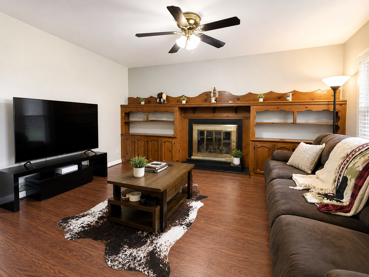 622 Wooddale Ct #1 - Photo 3 of 16