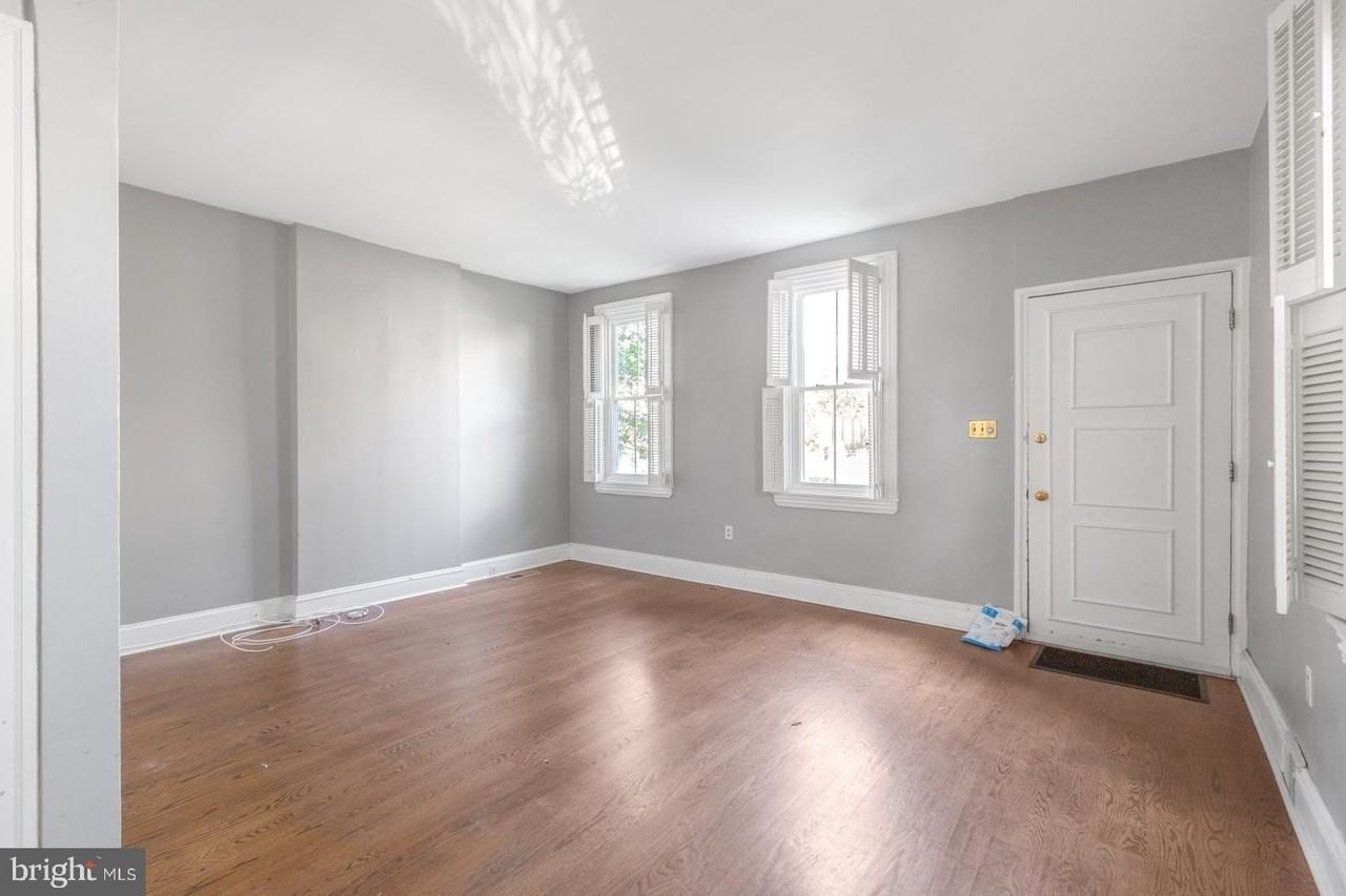 40 W Southampton Ave - Photo 3 of 37